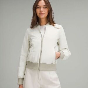 LULULEMON REVERSIBLE INSULATED BOMBER JACKET.BNWT